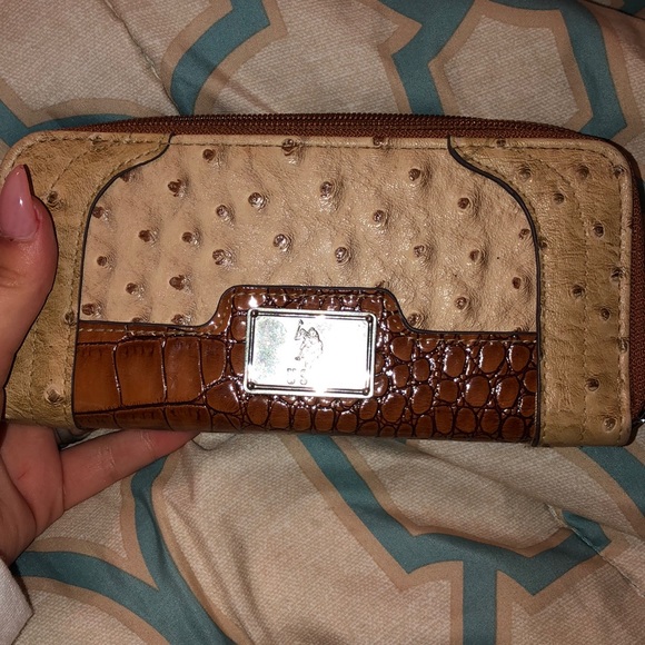 Wallet - Picture 1 of 2
